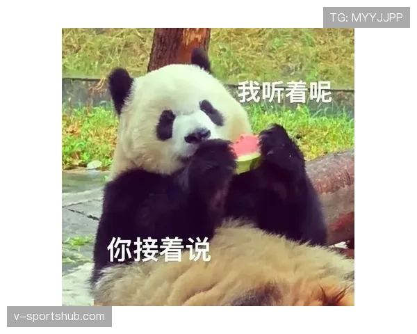 苏亚雷斯晒带娃视频,邻居阳台的吃瓜表情比他家泳池还抢镜 苏亚雷斯晒带娃视频,邻居阳台的吃瓜表情比他家泳池还抢镜